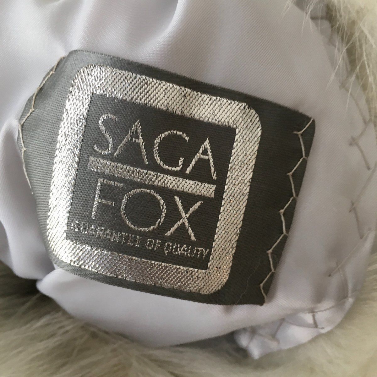 美品 SAGA FOX サガフォックス 毛皮 フォックス ファー コート - メルカリ