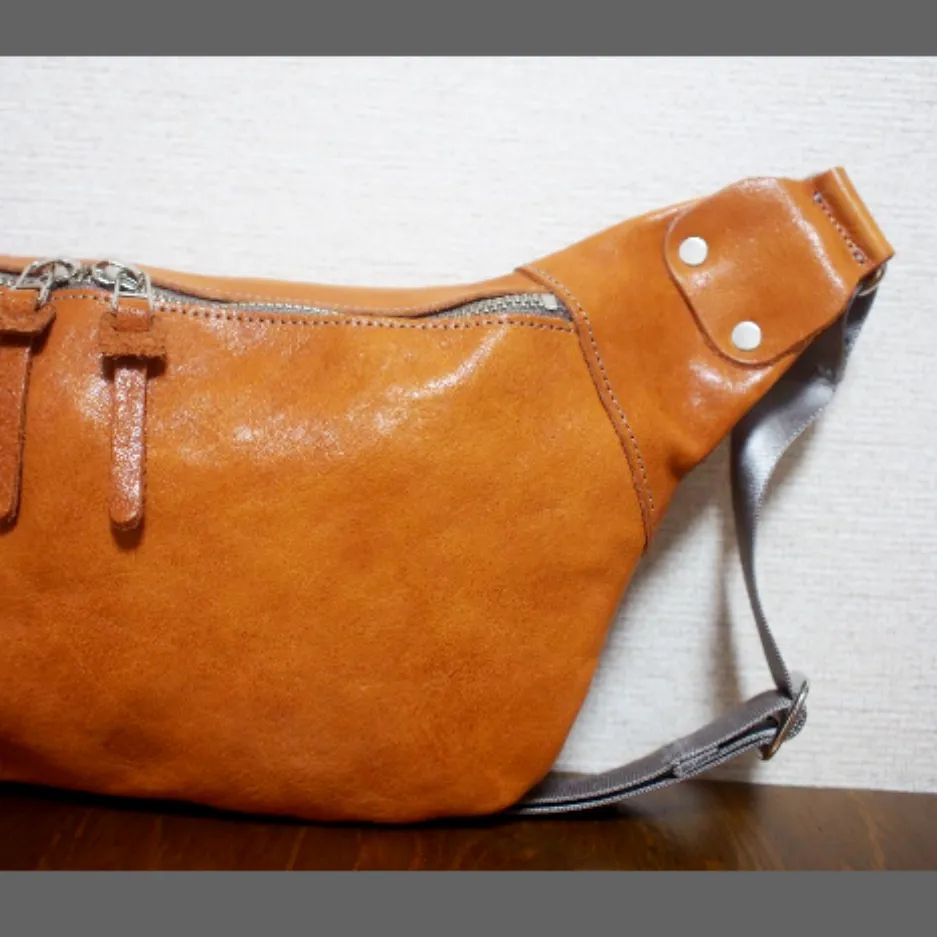ボディバッグ ハンドメイド ヌメ本革 クリーマー キャメル 1115