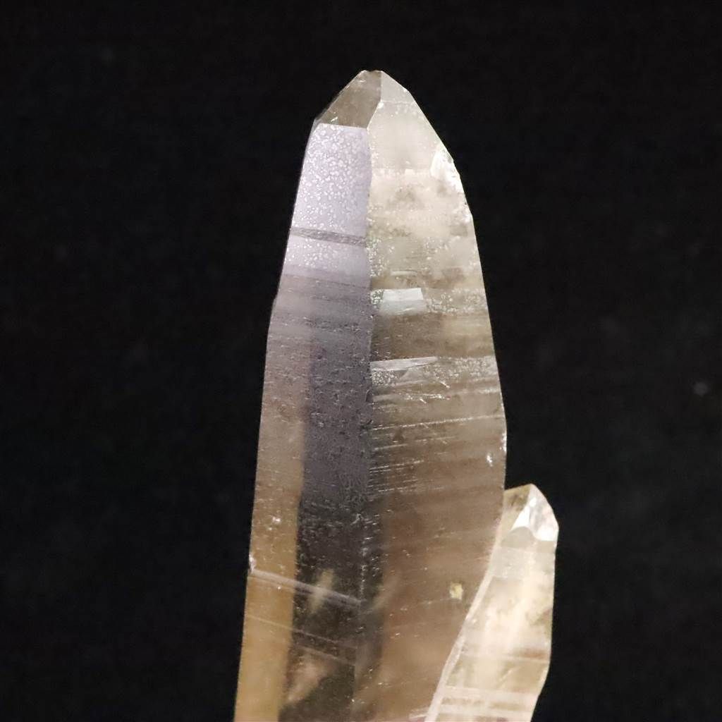 ロシアンレムリアン ロシアンレムリアン 114mm 原石 111g 【榎本通商76142】 - メルカリ