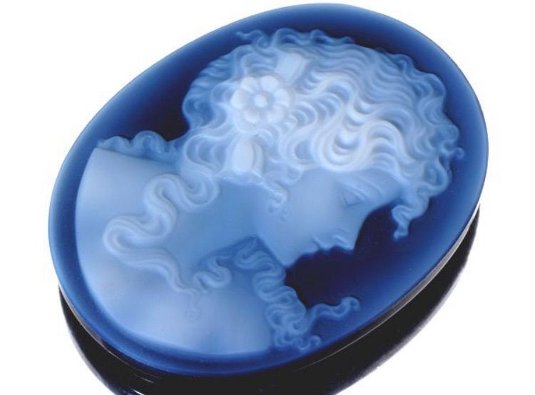 ジュエリー極】綺麗な女性の彫刻 高級ブルーストーンカメオ