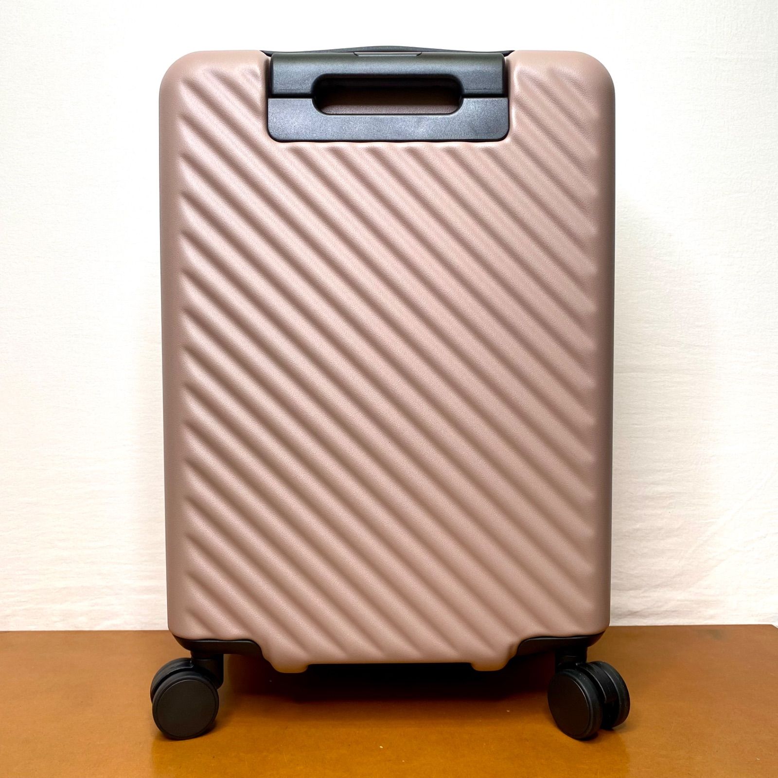 イグザクト 機内持込みサイズ