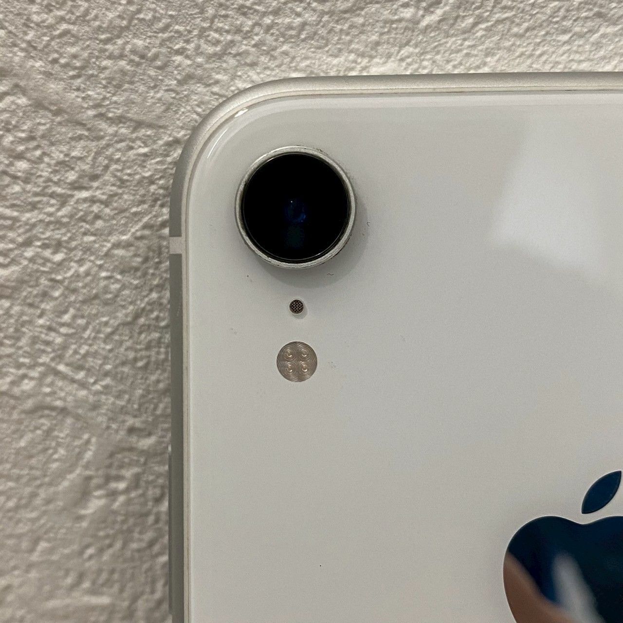 美品】iPhone/XR/128GB/ホワイト/SIMフリー/MT0J2J/A/No.2239