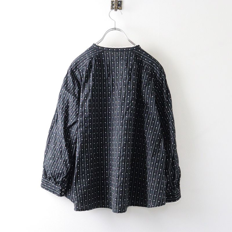 2023AW ガサ GASA 湖上の花 ブラウス /ブラック 刺繍 スカラップ ノー 