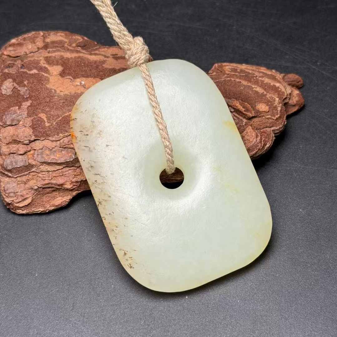 中国古美術・和田玉臂輪・和田玉製・細密彫・白玉彫・根付・裝身具・賞物・時代物 和田玉製・細密彫・無人・置物・賞物』極細工 古賞物 古董品 中国古玩