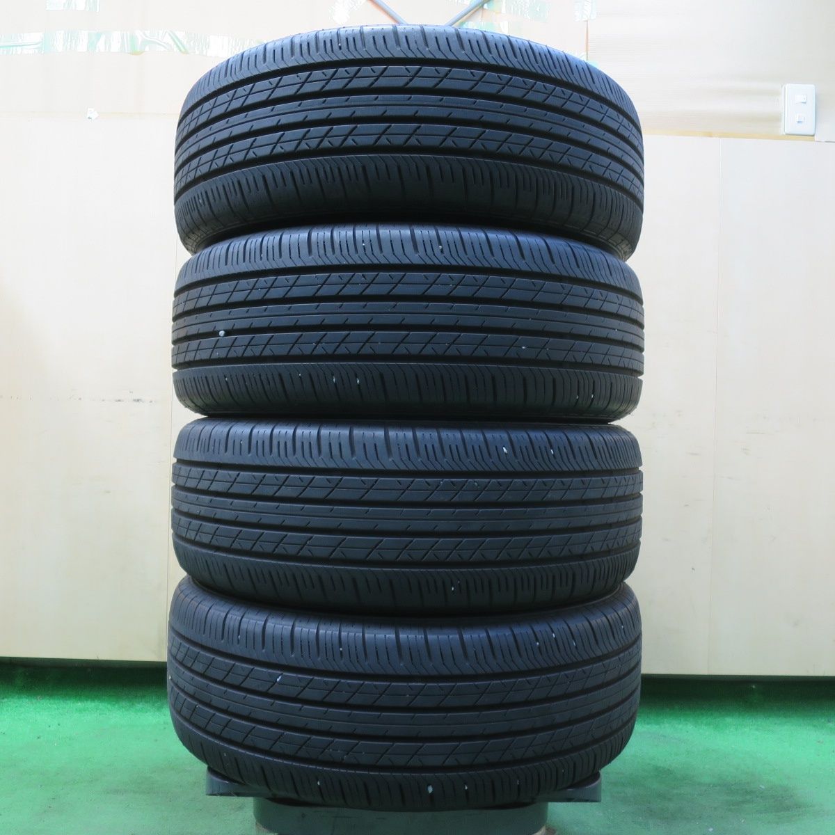 バリ溝!23年!9分☆スタッドレス 215/55R17 ブリヂストン バリ溝!23年!9分☆スタッドレス 215/55R17 ブリヂストン
