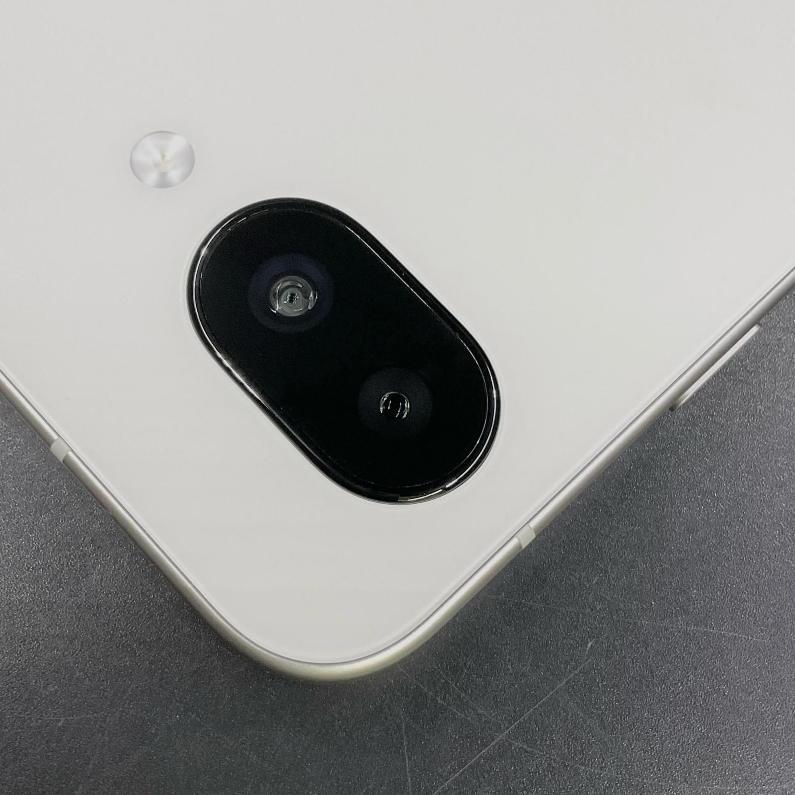 Google Pixel 9a 128GB Porcelain 楽天モバイル G3Y12 白ロム 超
