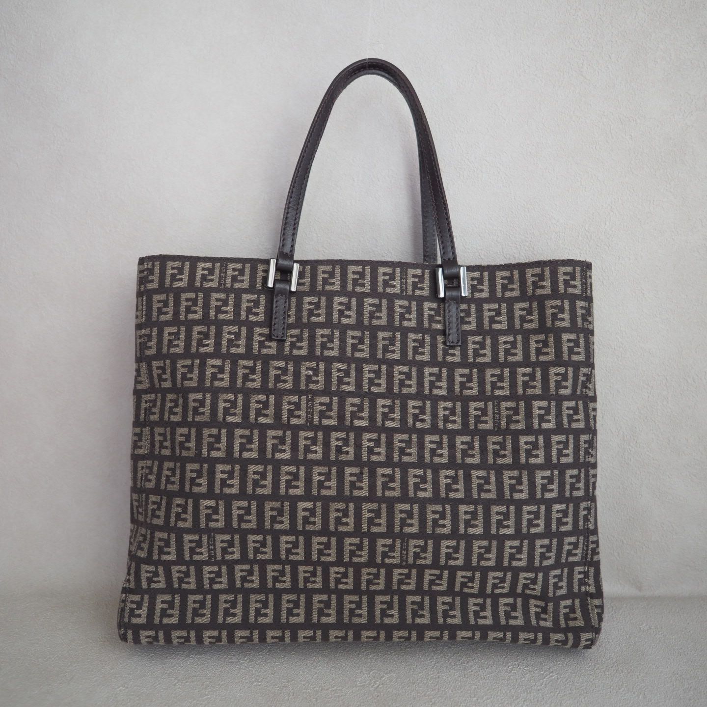 FENDI フェンディ ズッカ ハンドバッグ シルバー金具 FENDI フェンディ