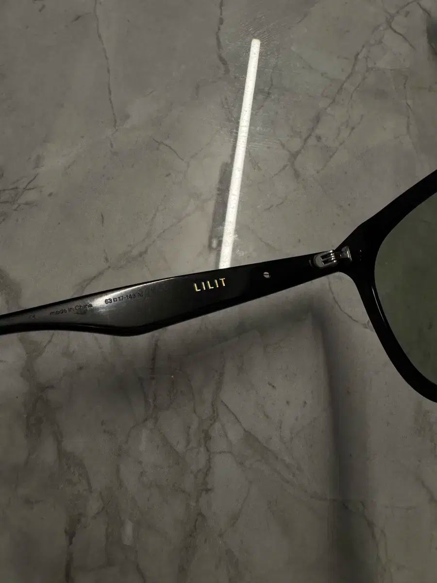 GENTLE MONSTER ジェントルモンスター LILIT リリット 黒 Gentle Monster ジェントルモンスター Lilit サングラス /黒