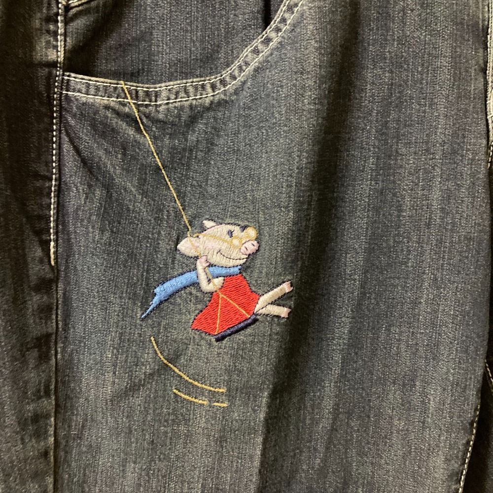 美品 OLLEBOREBLA オレボレブラ アルベロベロ バンビ刺繍 ぶた