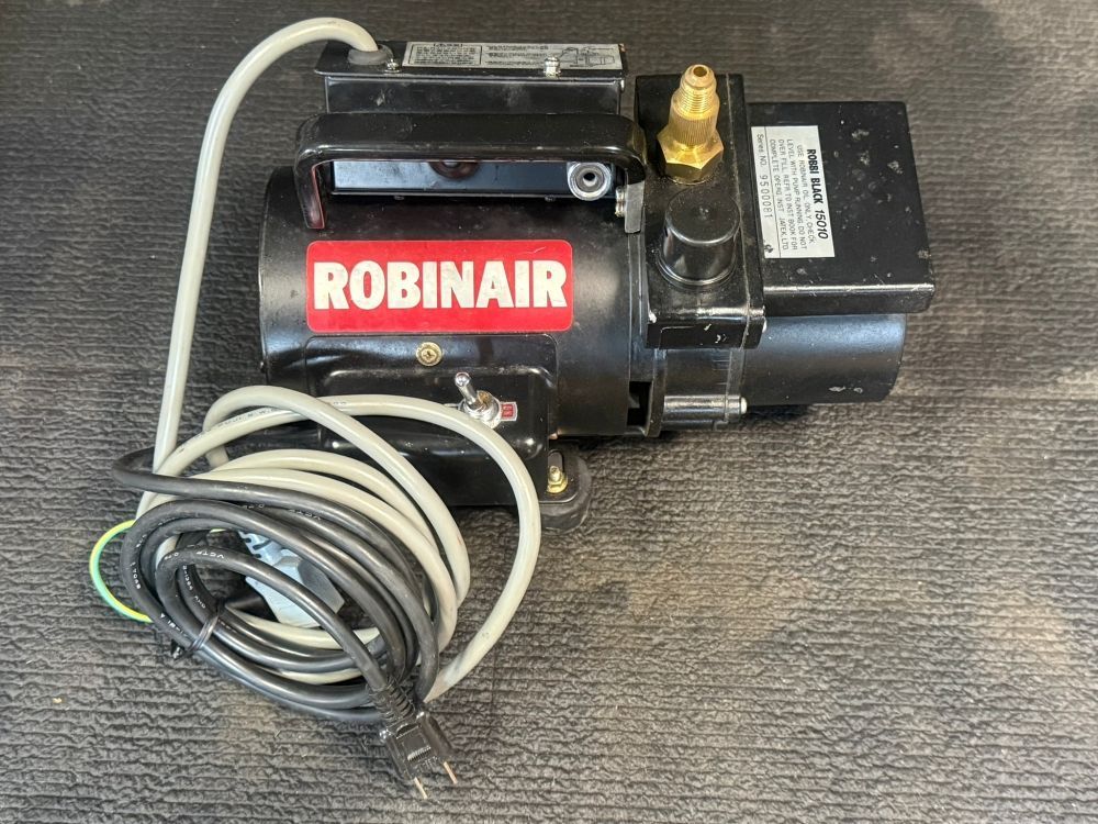 お 配送不可 ロビネア高真空ポンプ HOZAN ゲージセット R410A対応 ケース付き 品