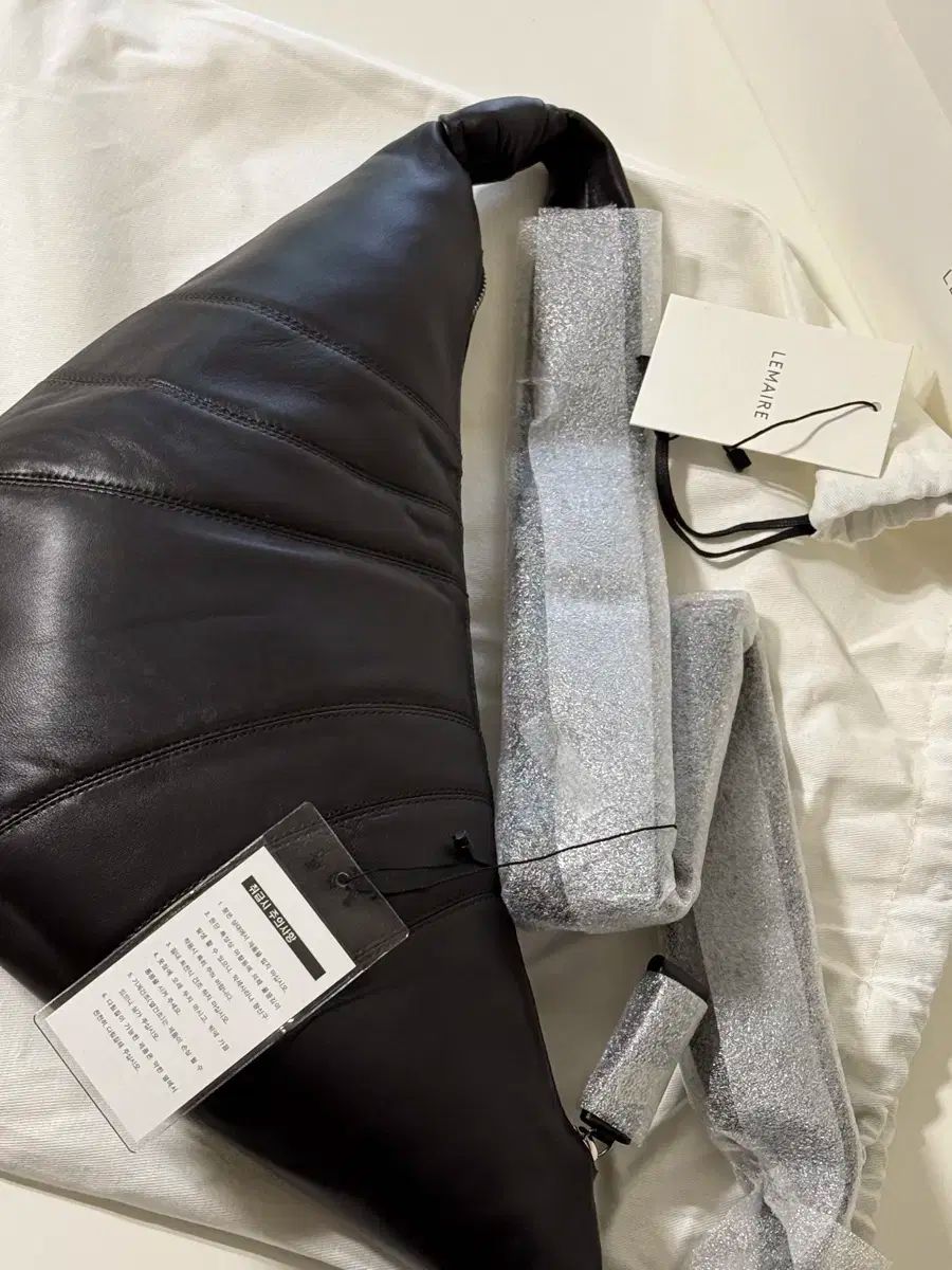 LEMAIRE MEDIUM CROISSANT BAG/クロワッサンバッグ M ＜LEMAIRE