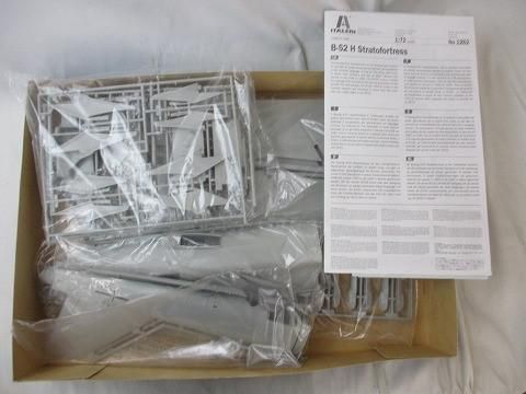 未組立 プラモデル イタレリ 1 72 B 52 H ストラトフォートレス