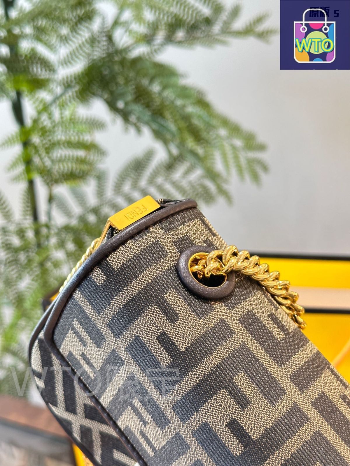 FENDI バゲットチェーンミニバッグ フェンディ Baguette Bags ウィ ウィメンズ コレクション | FENDI JP