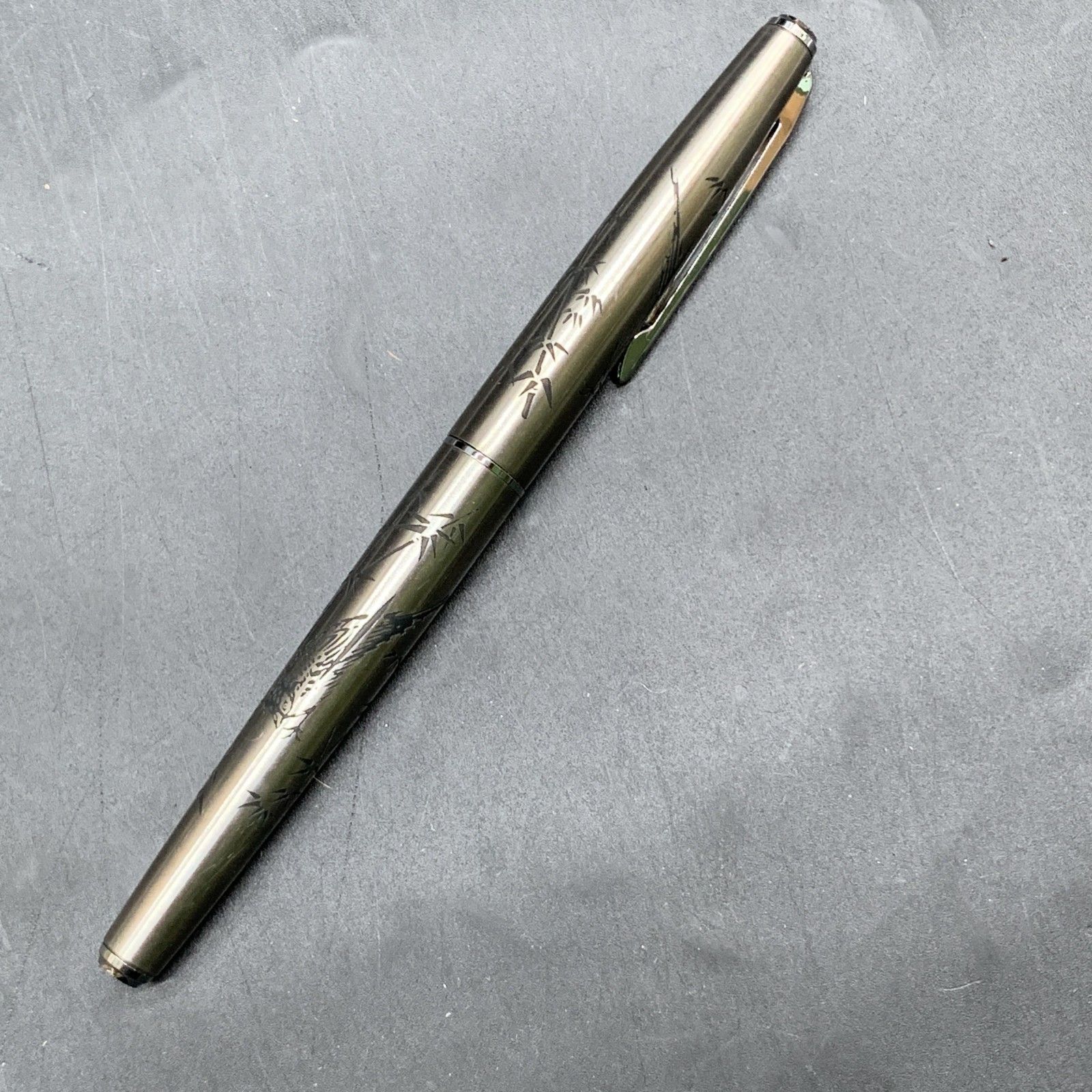 M346廃盤 プラチナ万年筆 ステンレス蝕刻 ペン先18K-WG 18金 竹とキジ 細字 プラチナ万年筆 筆記未