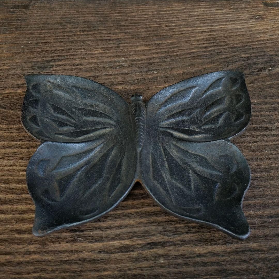 鉄器 蝶硯池 筆洗い 文房置物·案頭 書道具 文房具 工芸品美術品 置物 鉄器 蝶硯池 筆洗い 文房置物・案頭 書道具 文房具 工芸品美術品