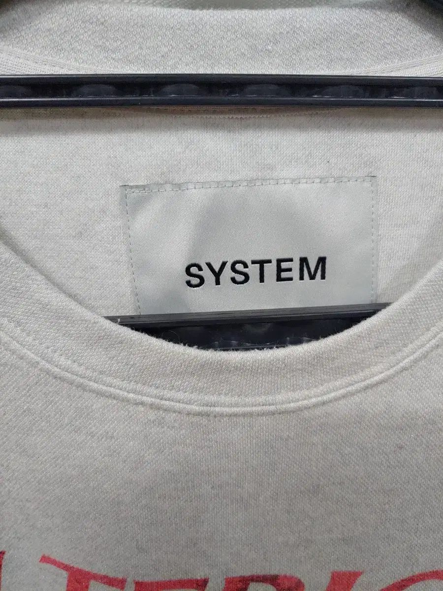 ルーズフィット Tシャツ