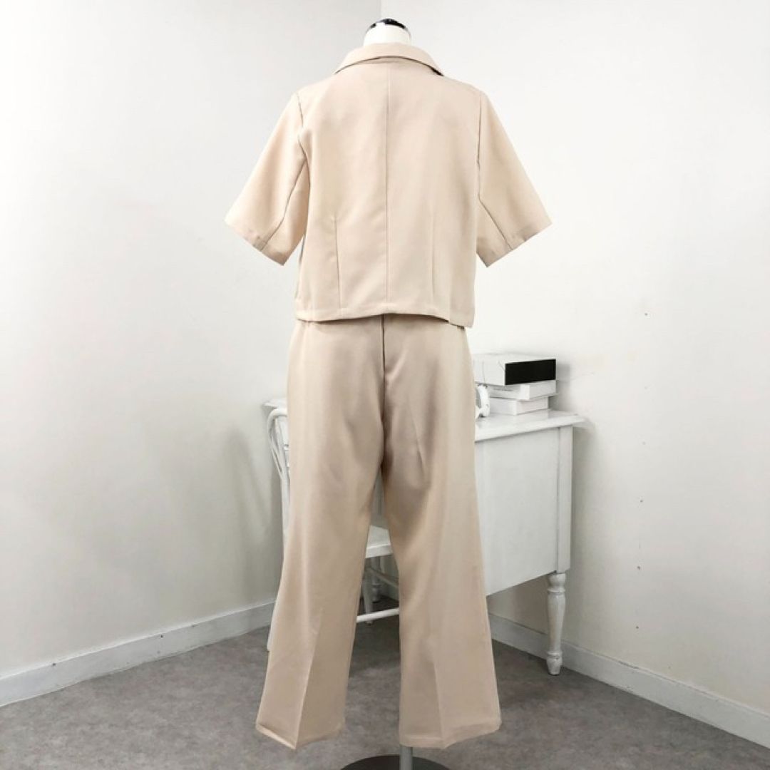 最終値下げDOCUS レディース上下セットアップ　新品ベージュ S 残り2点】春夏セットアップ レディース 上下セット ジャケット タック