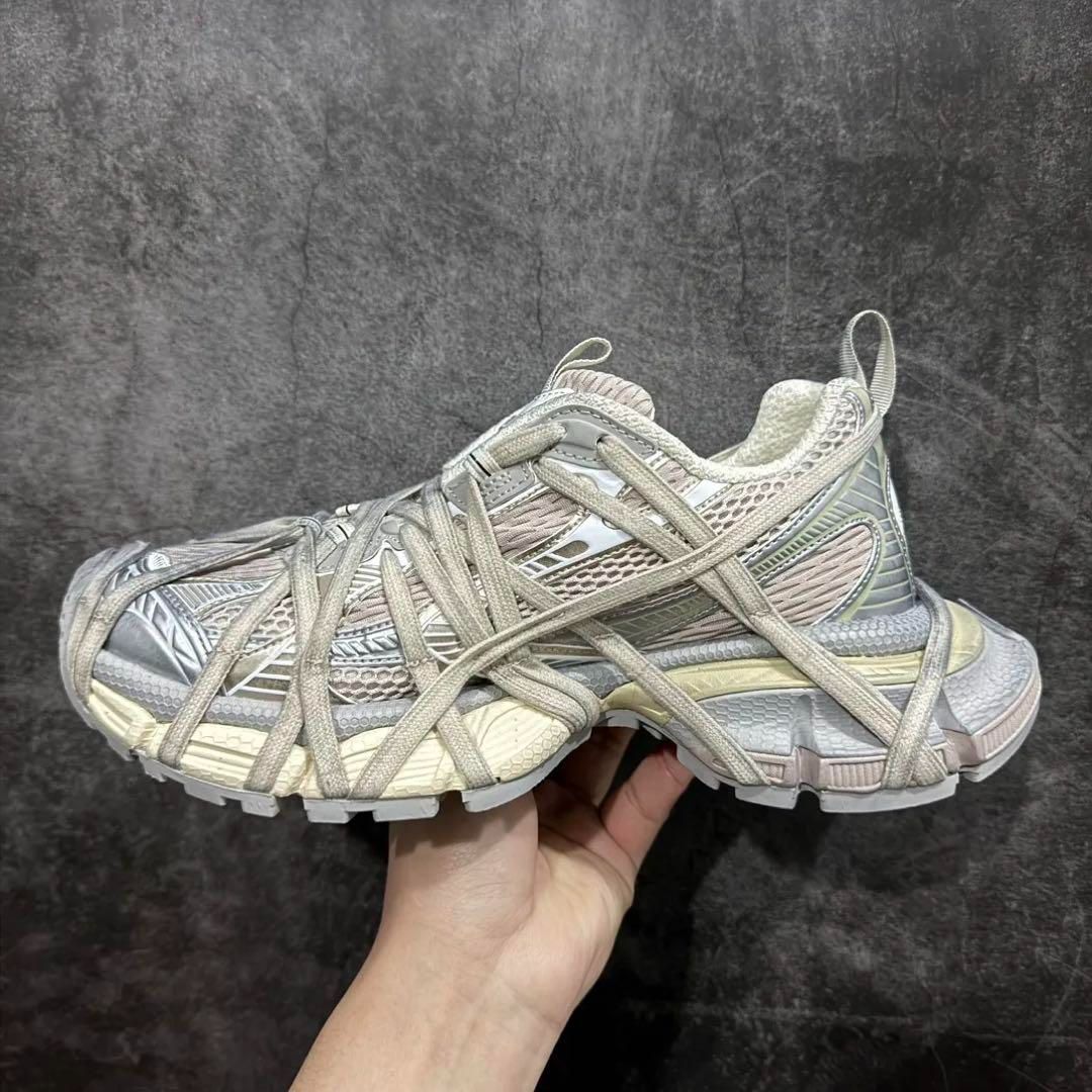 BALENCIAGA 3XL “Extreme Lace OFF WHITE”