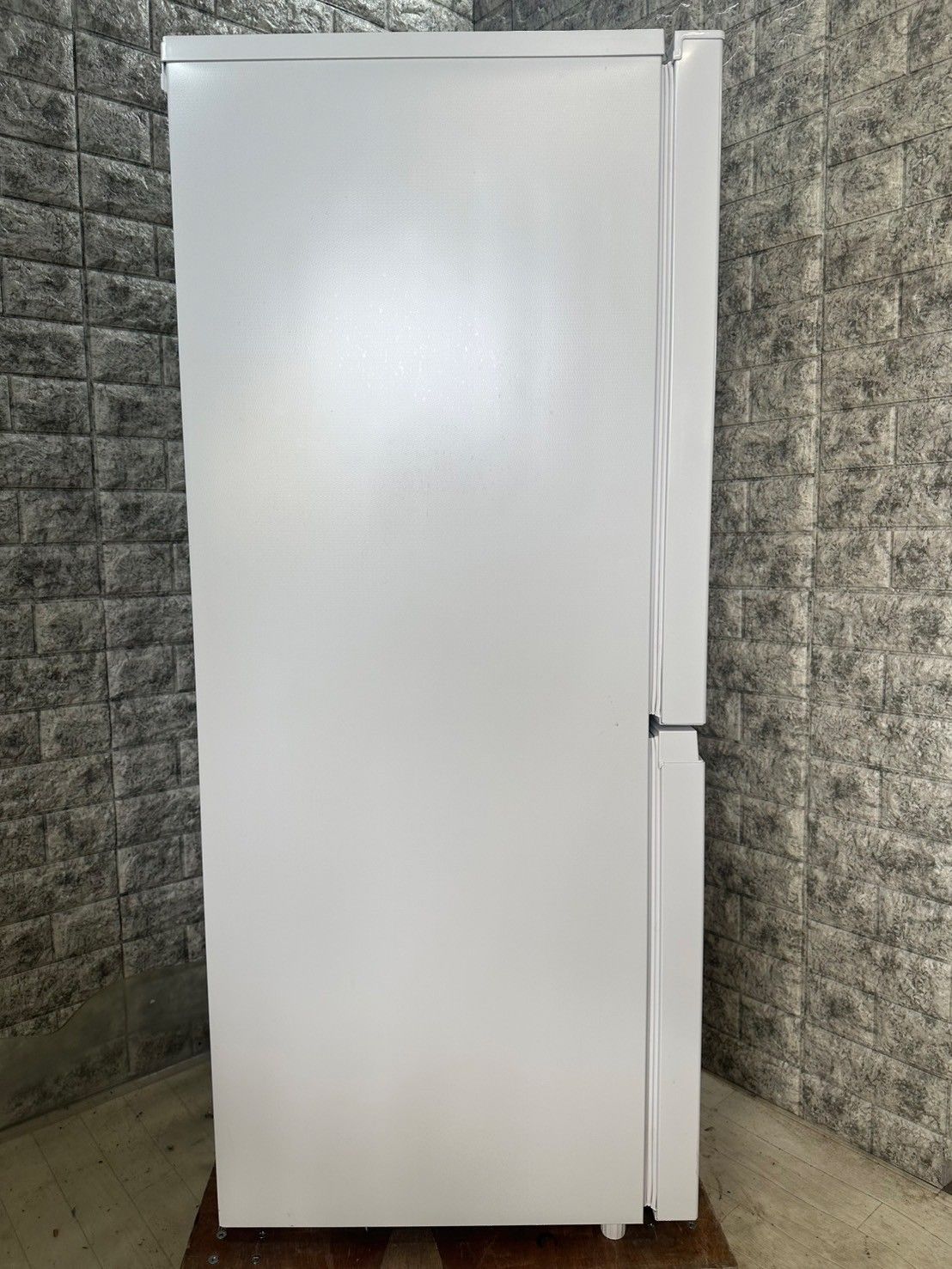 【高年式】大阪送料無料★3か月保障付き★冷蔵庫★ハイアール★2ドア★2023年★JR-NF140N★R-917 高年式】大阪送料無料☆3か月保障付き☆冷蔵庫☆ハイアール☆2ドア