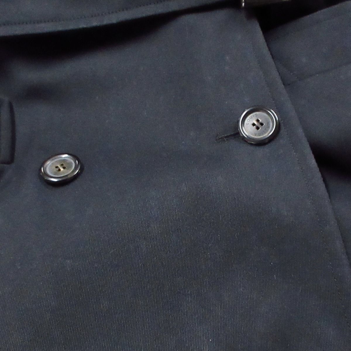 Louis Vuitton ブラック トレンチコート 34 LOUIS VUITTON(ルイヴィトン) トレンチコート サイズ34 S