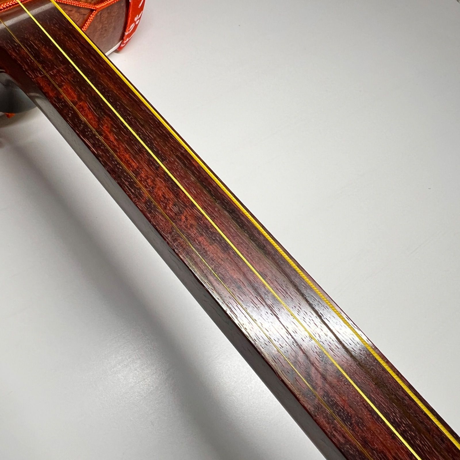 先着 タイムセール実施中! 紅木 民謡三味線 短棹 1寸詰め 一式フルセット オーバーホール済み 話題