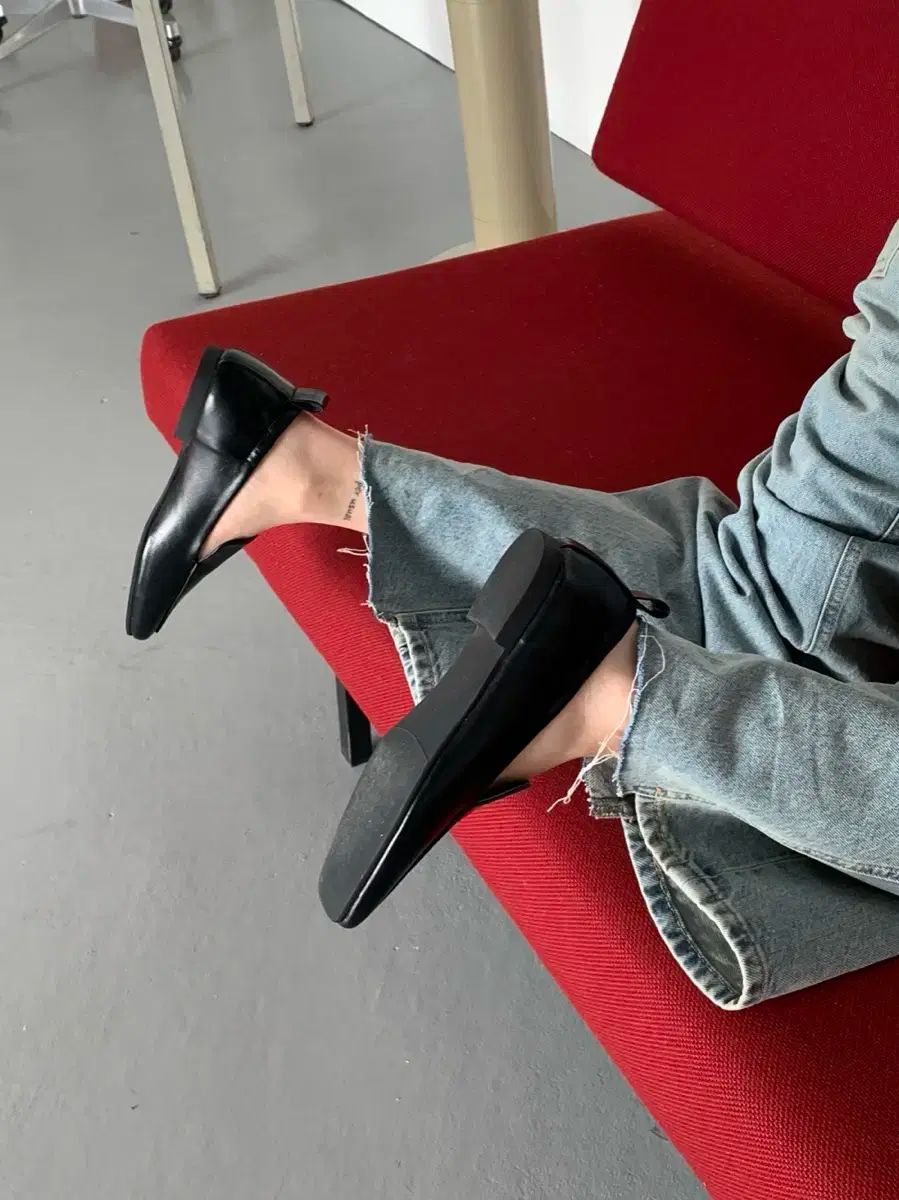 【偽造品10倍補償】公式正規品！235 メティエ スクエアステッチモノローファー ブラックローファー 保育園上履き