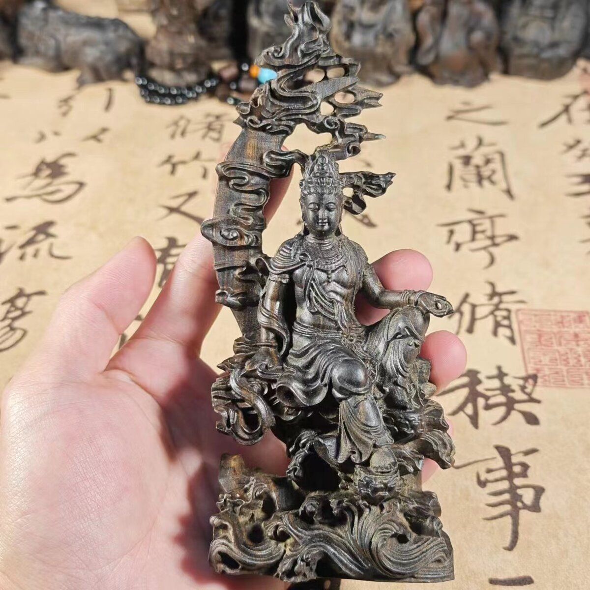 台湾桧 水月観音菩薩 観音 桧木 彫刻 木彫 置物 オブジェ 神様 神 仏