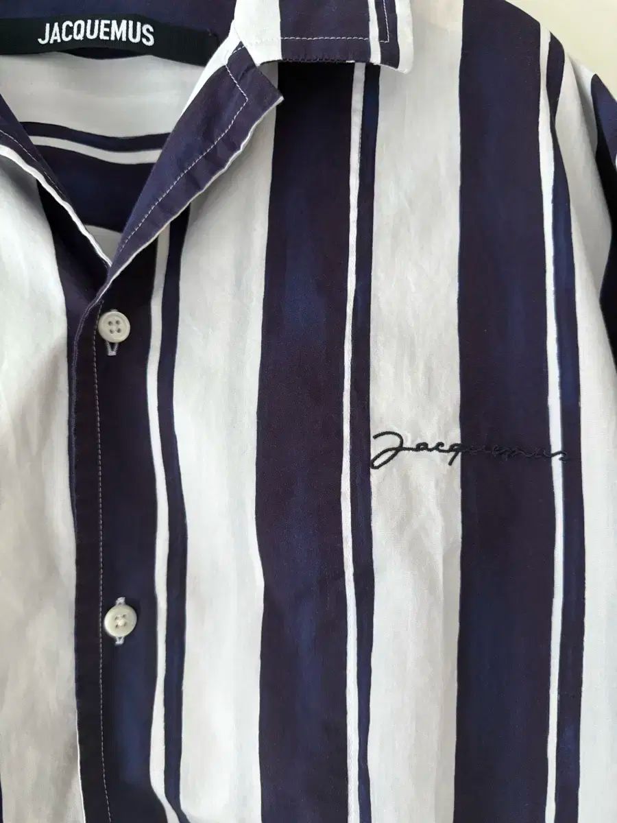 48 JACQUEMUS