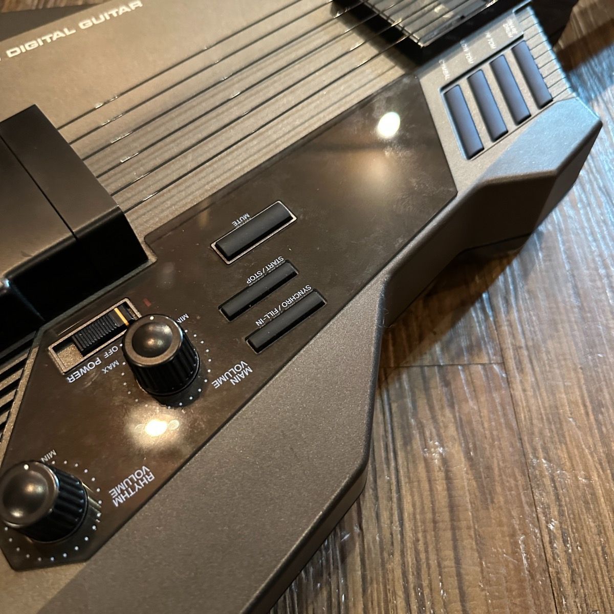 安い！かわいい！ Casio DG-20 Vintage 80 s Digital MIDI Controller Guitar Synthesizer カシオ エレキギター シンセサイザー