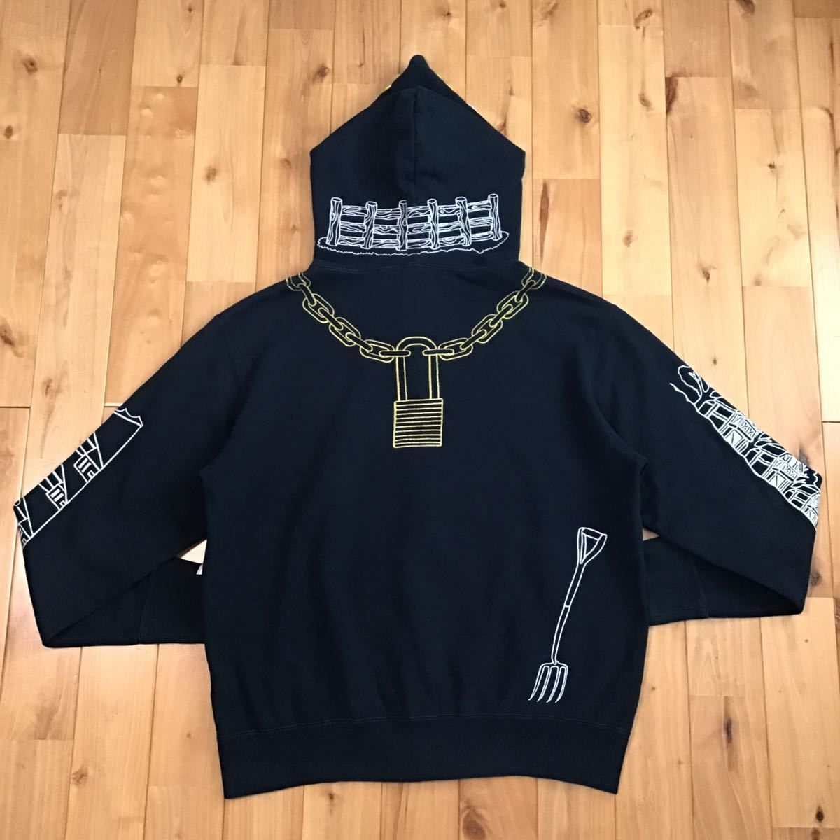 エイプ　ホルスタイン　パーカー　Mサイズ　アベイシングエイプ　ベイプ　NIGO ホルスタイン パーカー Mサイズ navy Holstein full zip hoodie a