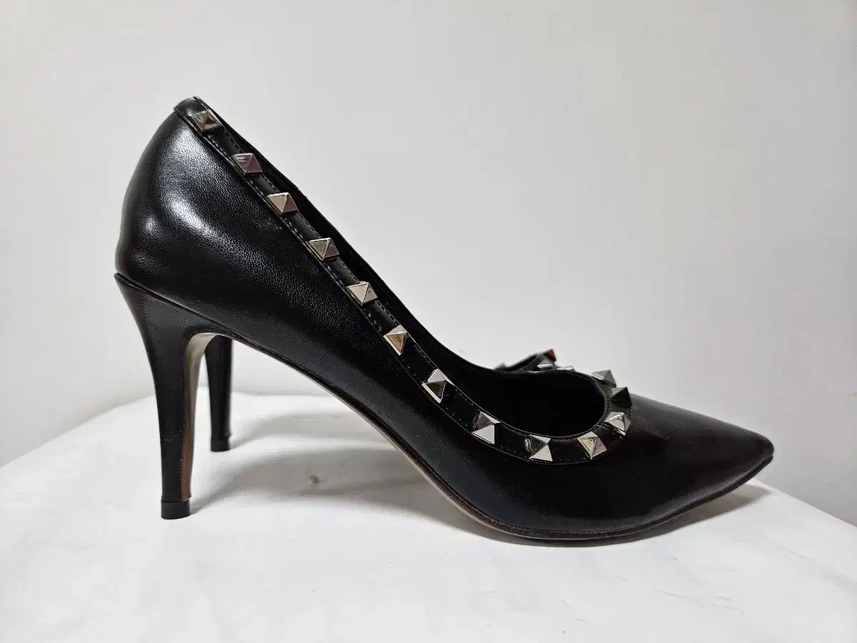 ヴァレンティノ ロックスタッズヒール VALENTINO(ヴァレンティノ) ロックスタッズ ヒール 39 サイズ