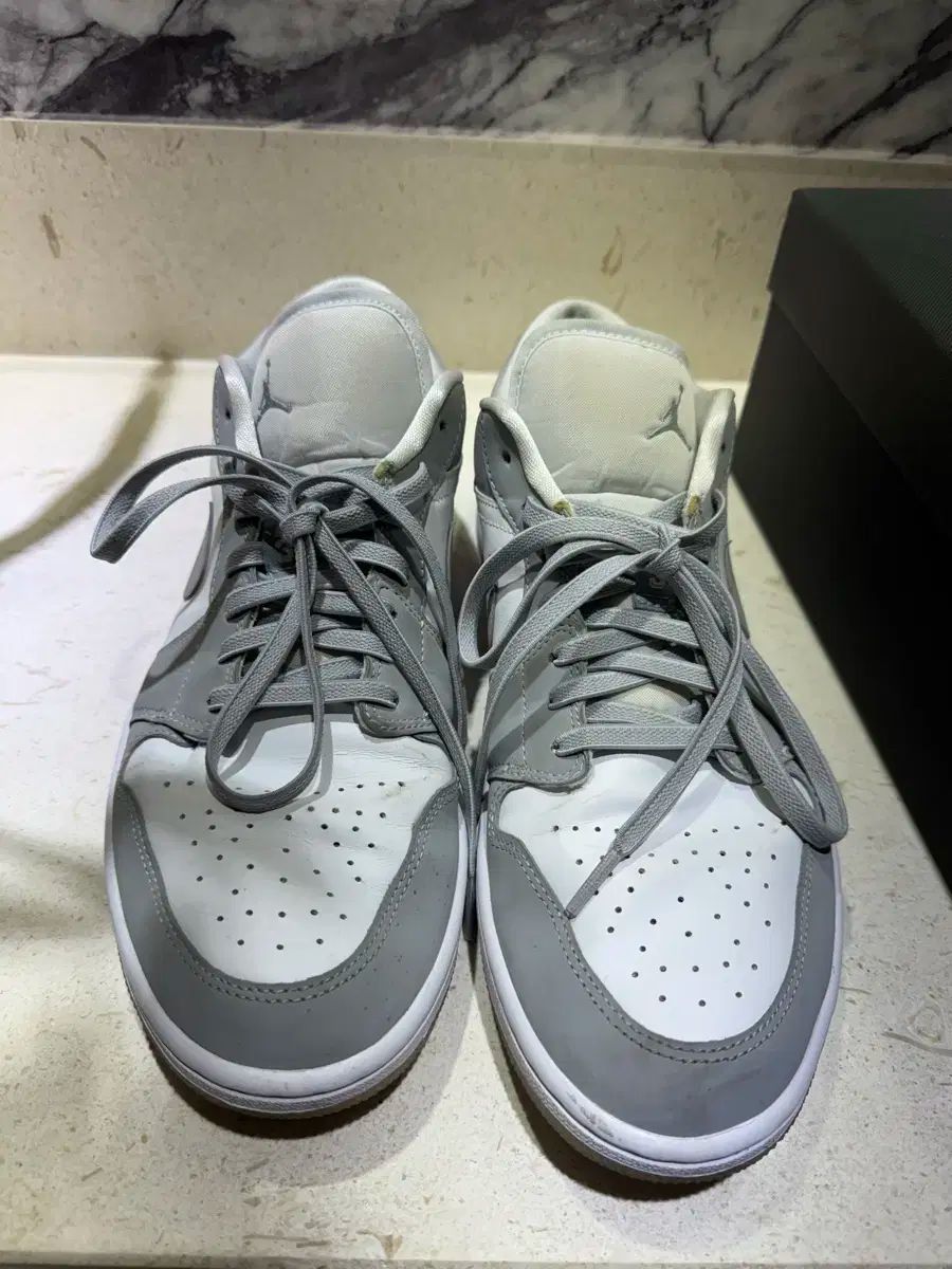 ジョーダン 1 ロー 白 ウルフグレー 290