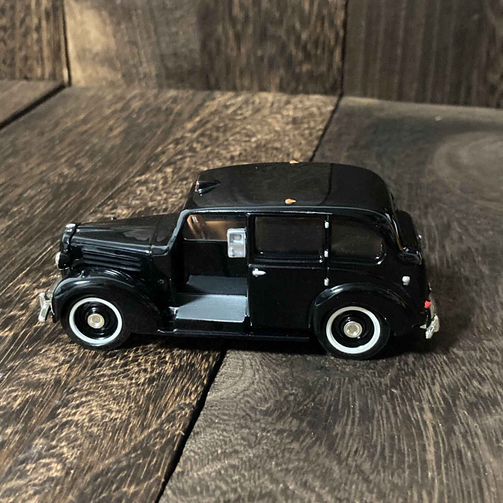オースチン Austin FX3 ロンドンタクシー London Taxi (1958) 1/43