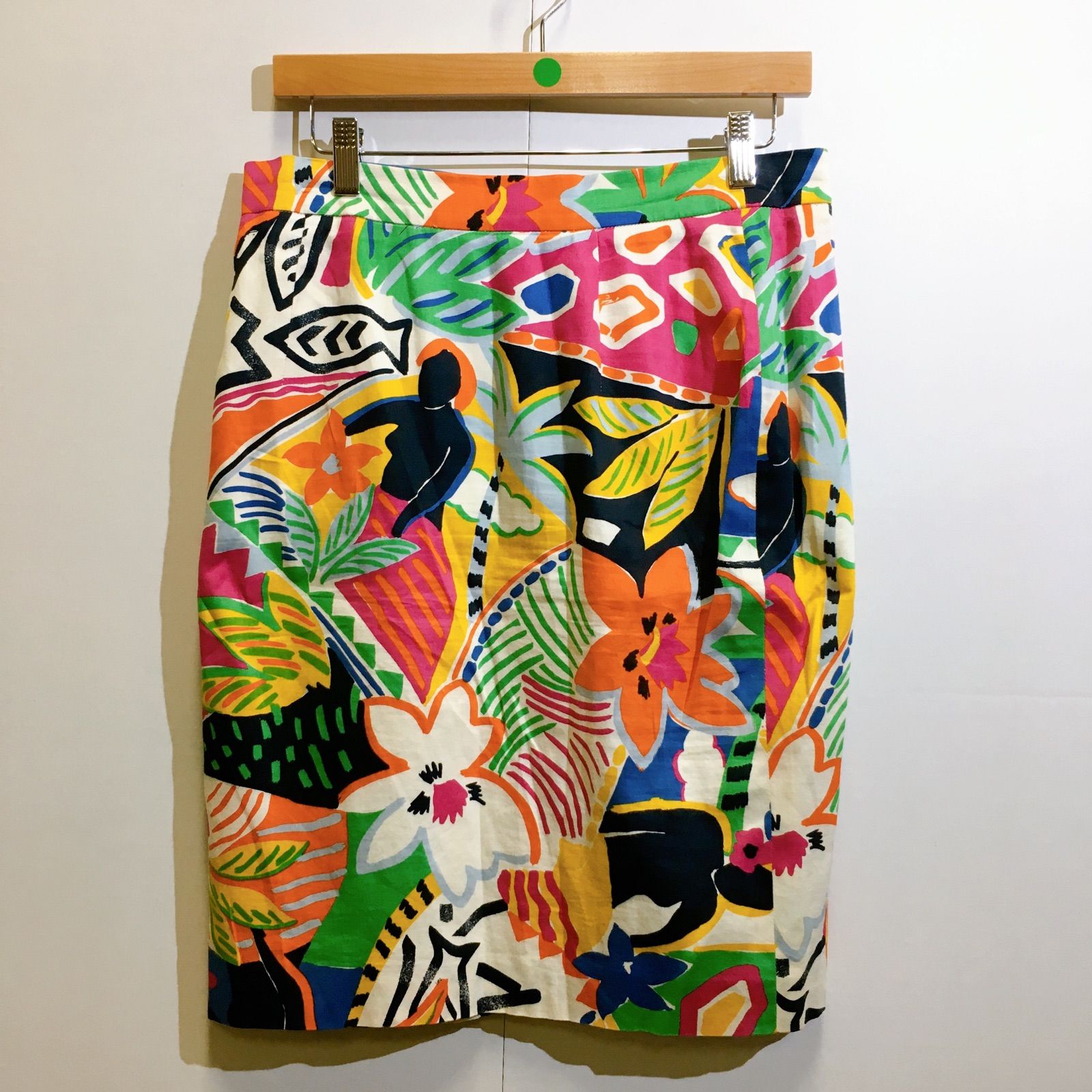 ESCADA エスカーダ タイトスカート タグ付き 新品タグ付き】エスカーダ