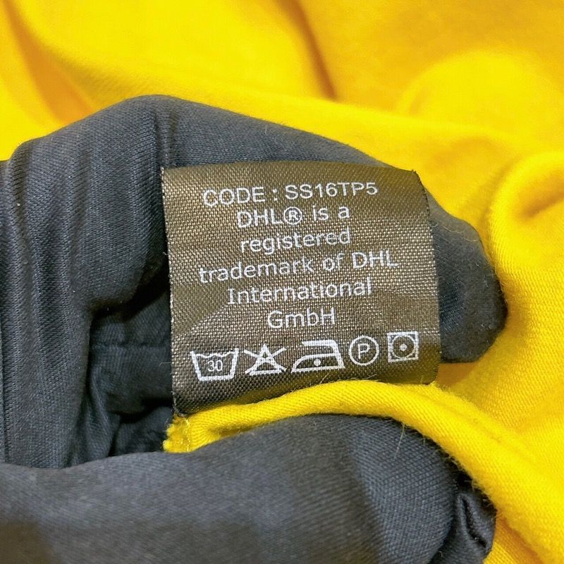 ヴェトモン VETEMENTS DHLロゴTシャツ イエロー/レッド コットン