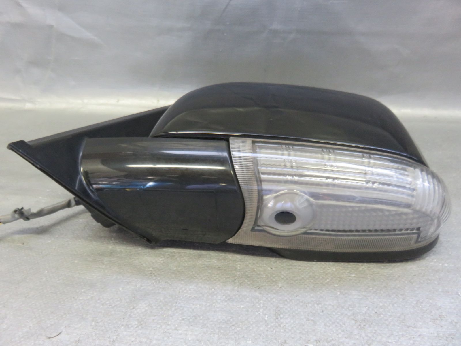 デリカD5 　CV2W ドアミラー デリカD:5 CV2W 右ドアミラー 86582