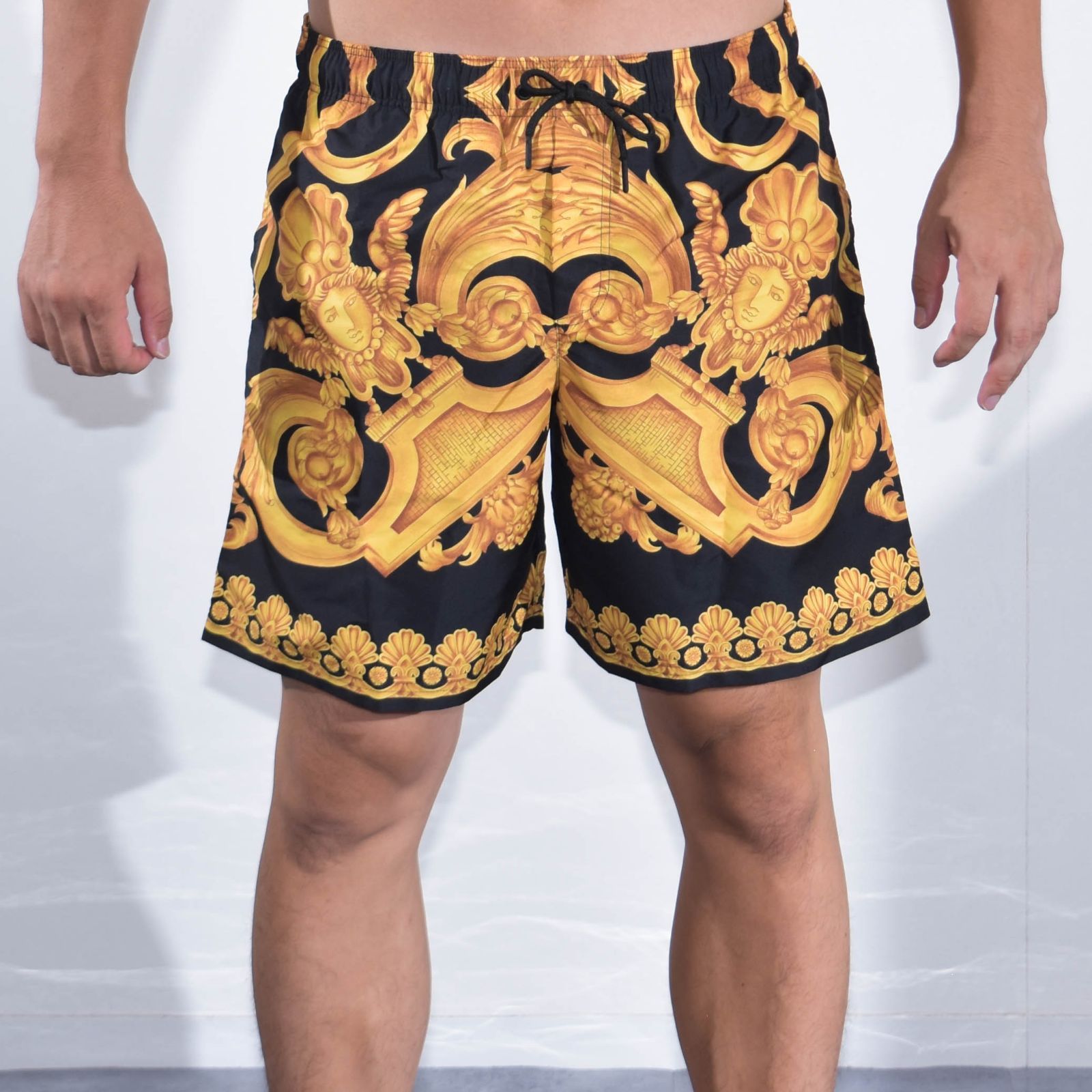 ヴェルサーチ　スイムショーツ　水着　ショートパンツ　総柄　3 ヴェルサーチ スイムショーツ 水着 ショートパンツ 総柄 3 バロッコ