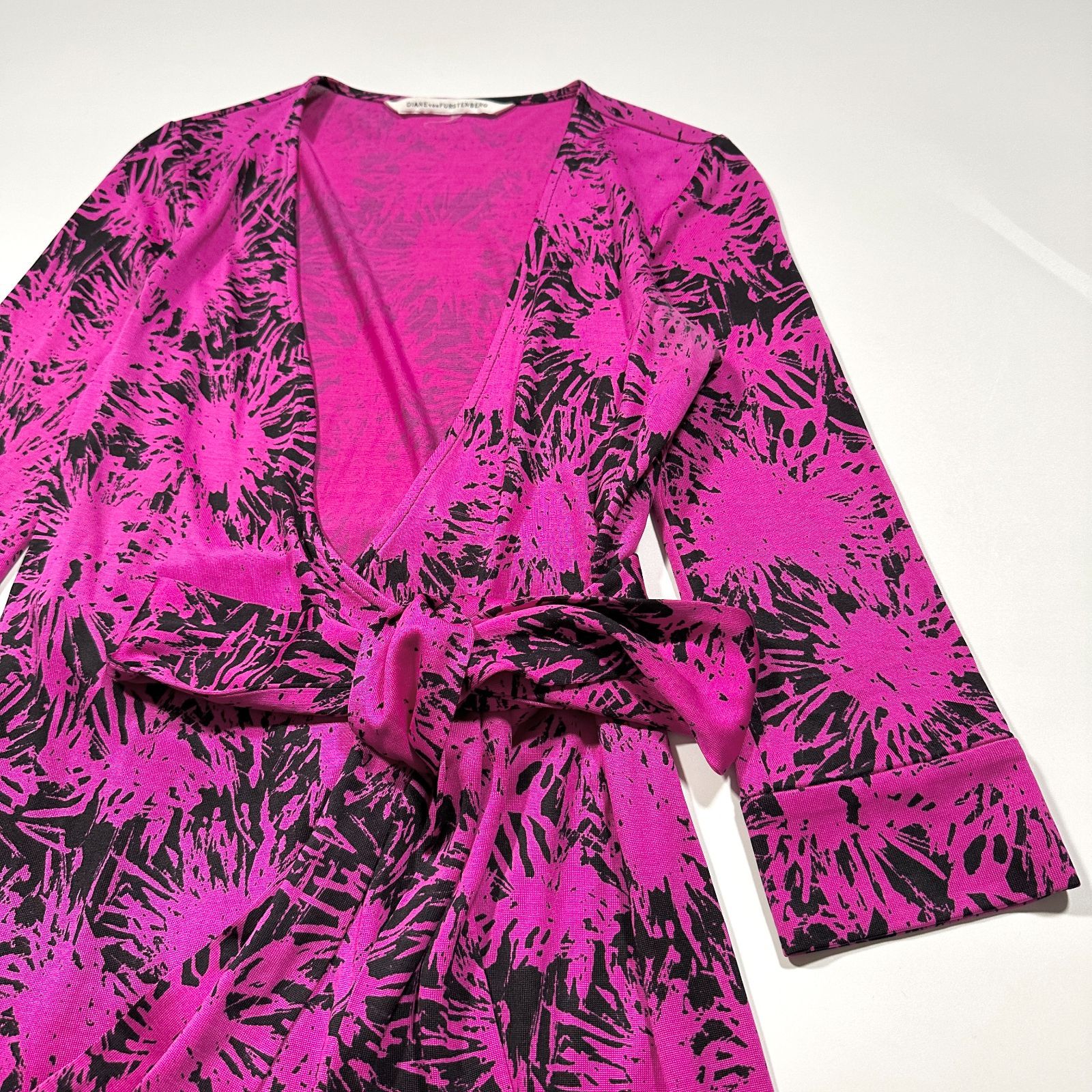 美品 DIANE von FURSTENBERG ダイアンフォンファステンバーグ ラップ