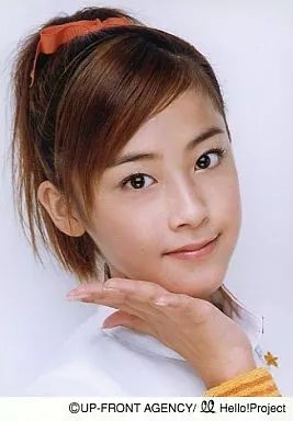 中古】生写真(ハロプロ) Berryz工房/夏焼雅/顔アップ・衣装白・左手頬