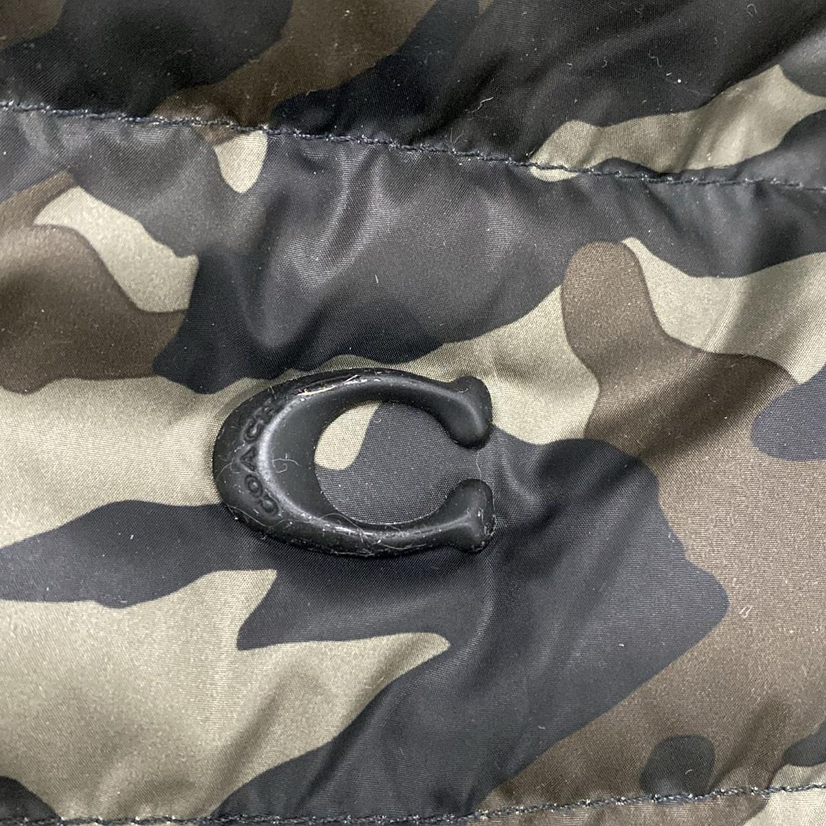 COACH(コーチ) ダウンジャケット サイズL メンズ - 33790 ダーク  