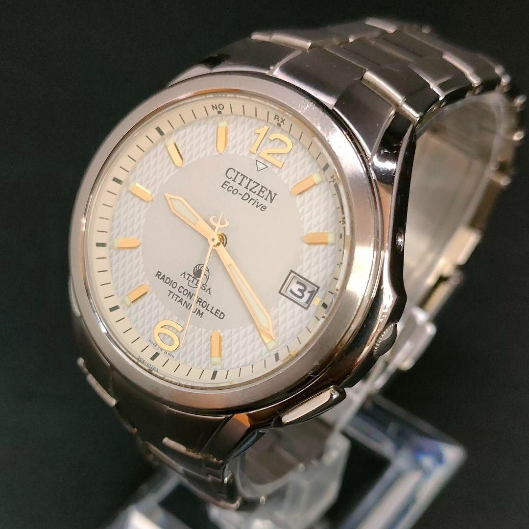 極美品　CITIZEN　シチズン　H500　ブラック　イエロー　ソーラー　メンズ 美品 CITIZEN シチズン ブラック ゴールド 電波ソーラー 腕時計