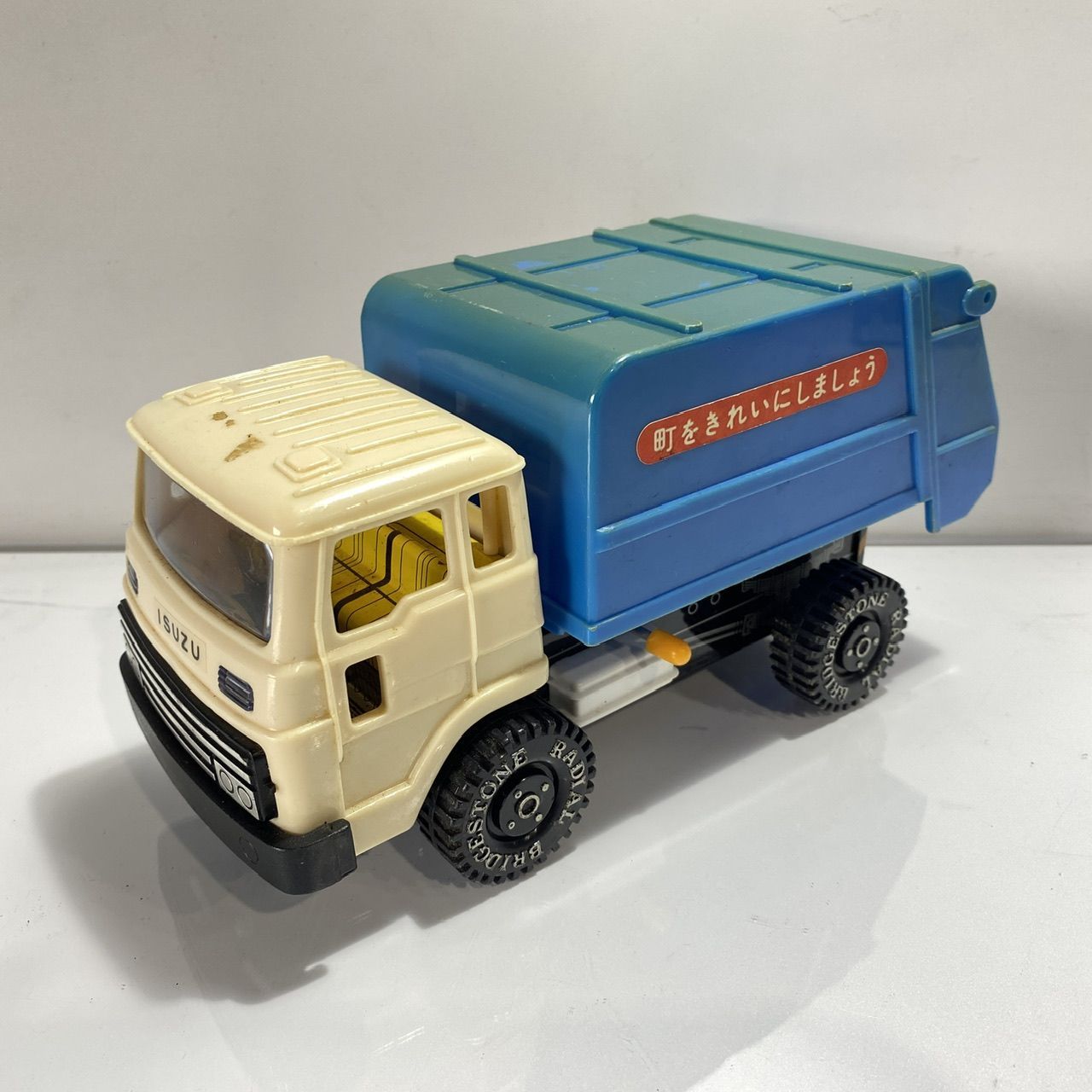 全商品オープニング価格！ ダイヤ 寺井商店 フリクション 昭和レトロ いすず 清掃車 ミニカー
