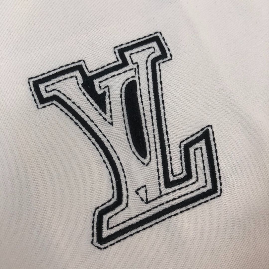今日特価】Louis Vuitton 25SS ユニセックス ブランド刺繍ロゴ T