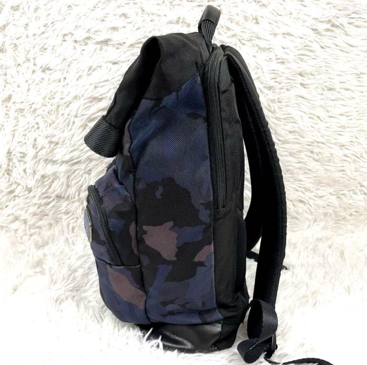 希少　TUMI トゥミ　サイプレス　ロールトップ　迷彩柄　リュック　大容量 希少 TUMI トゥミ サイプレス ロールトップ 迷彩柄 リュック 大