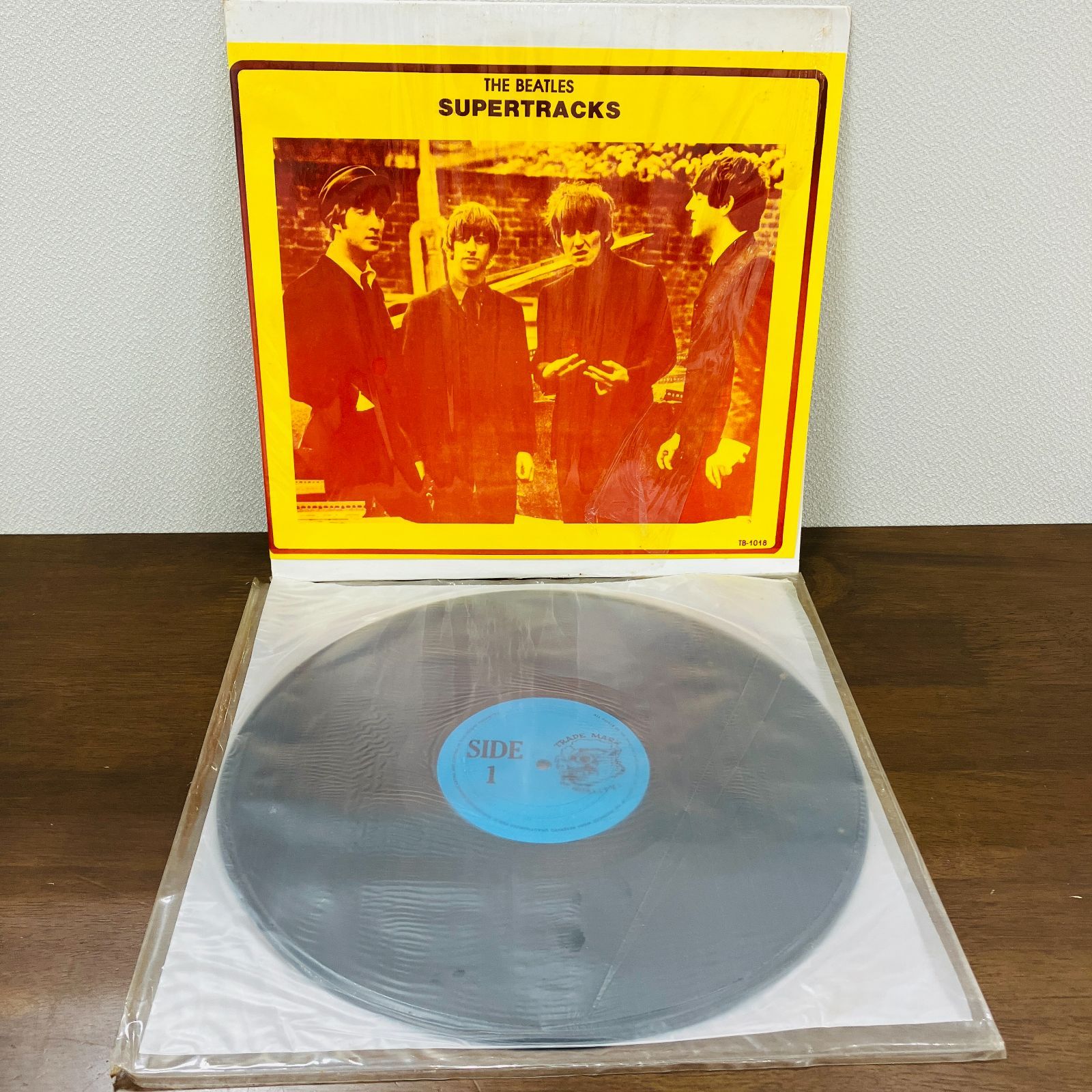 A【希少】LP レコード The Beatles ビートルズ Supertracks
