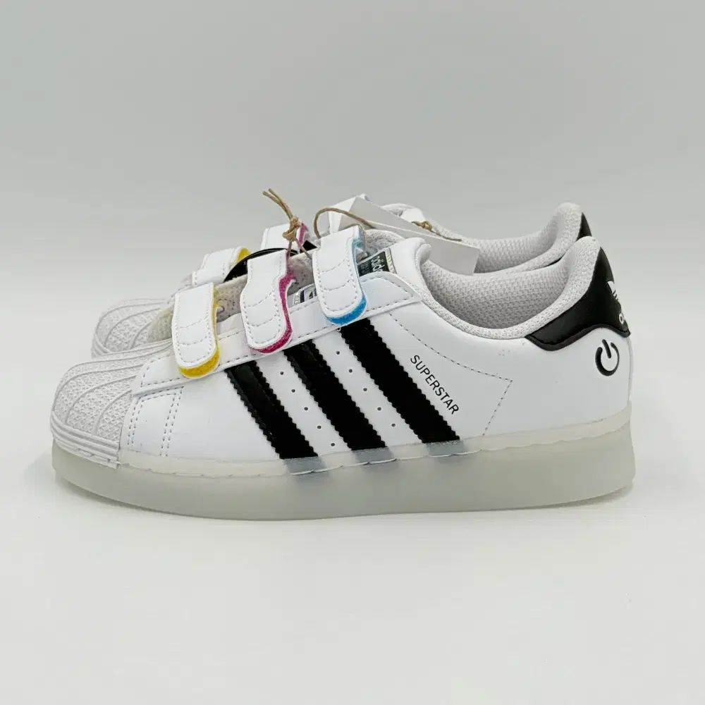 adidas アディダス スーパースター バックル トゥイーン 若者 新しい靴 白 黒 STEELWINDOWSANDDOORS_COM