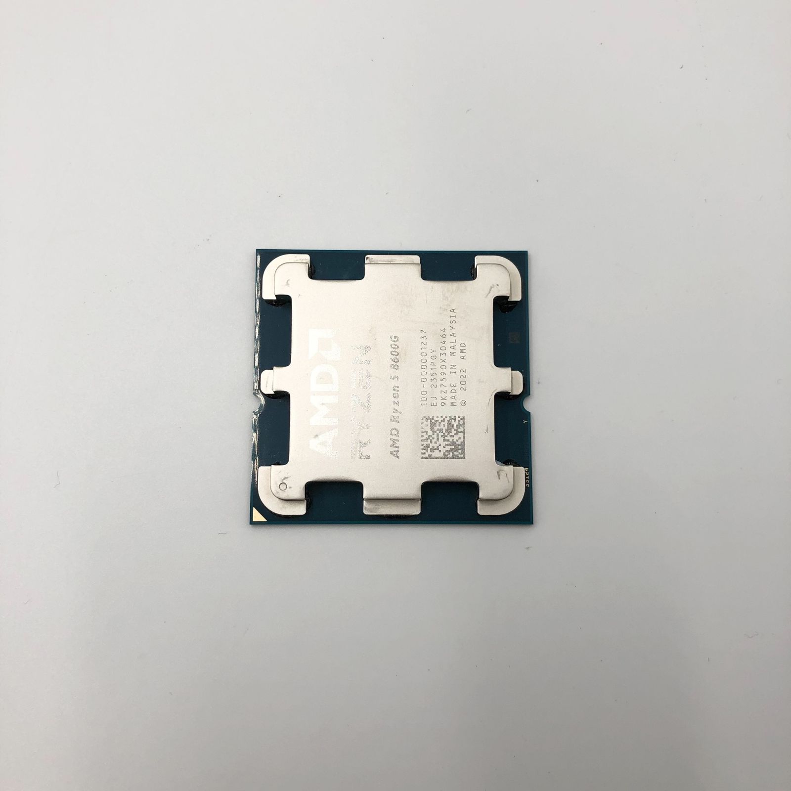  AMD CPU Ryzen 5 8600 G with Wraith Stealth Cooler AM 4 3 GHz 6コア 12スレッド 22 MB 65 W 品 100 その他 デジタルカメラ