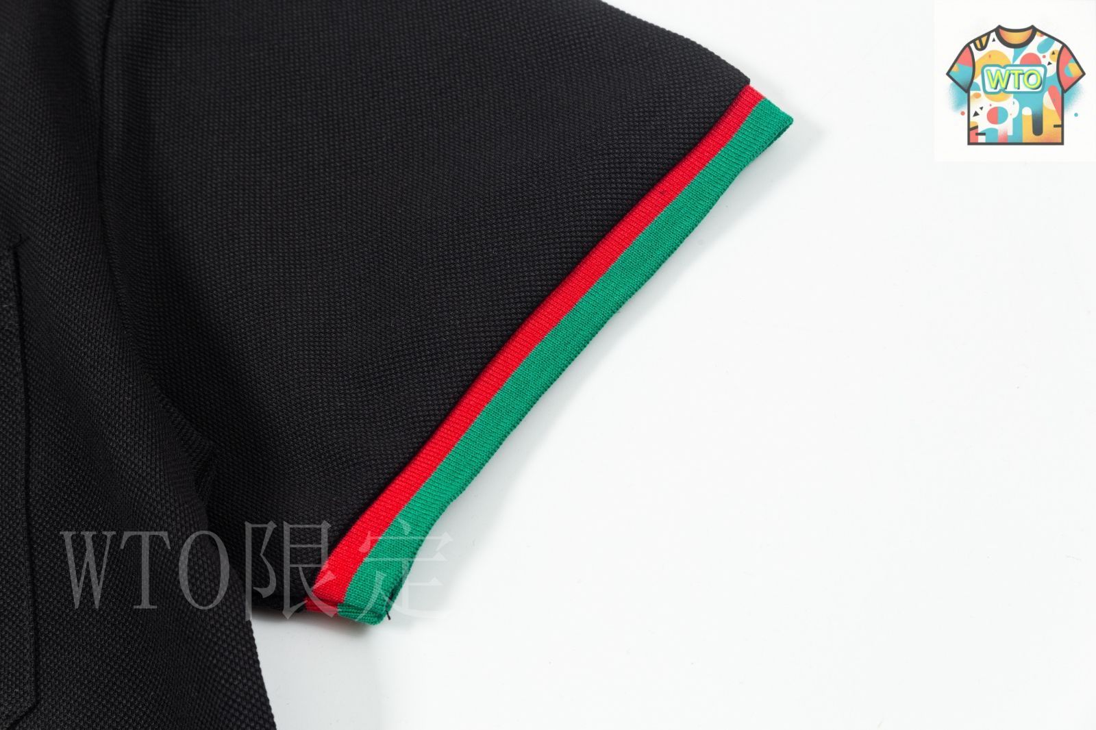 GUCCI 黒 ポロシャツ Made in Italy タグ付き GUCCI 黒 ポロシャツ Made in Italy タグ付き GUCCI 黒