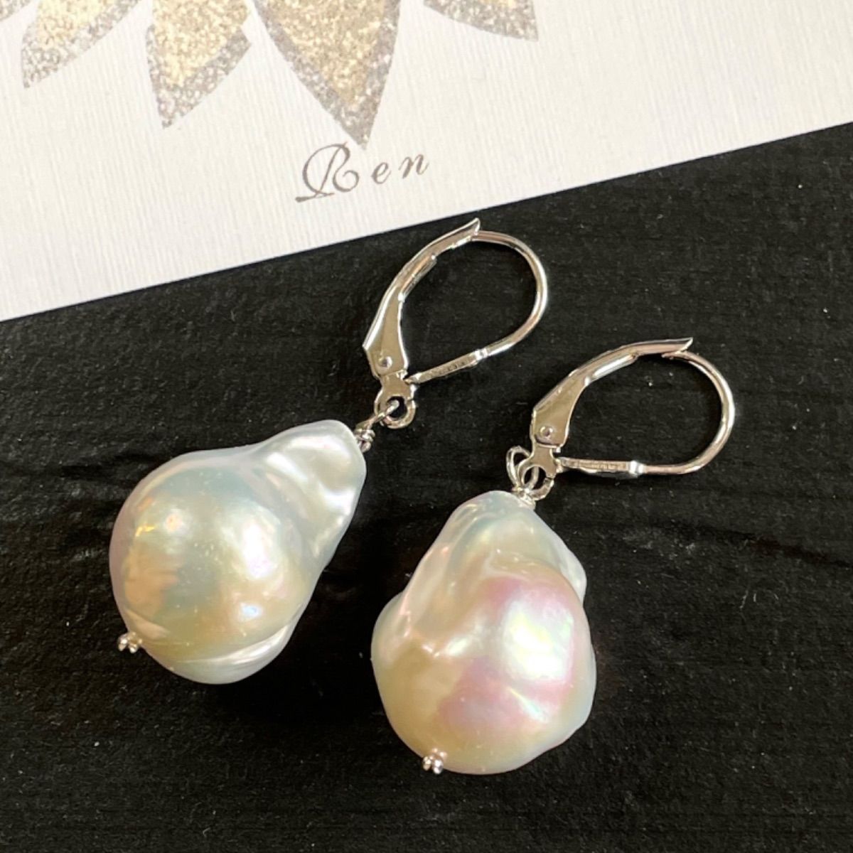 オイスターバロックパールのピアス 📢new✨ 有機的なフォルムが美しい