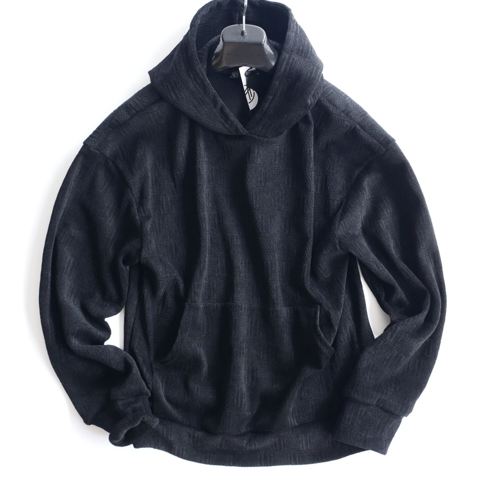 dt093●S●M●L●XL●XXL●選択可●ミラノの街着●MMメイドインイタリー●25-26秋冬●凹凸ジャカード調が大人のパーカー●黒●メンズ